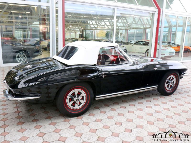 Corvette C2 Sting Ray Cabrio