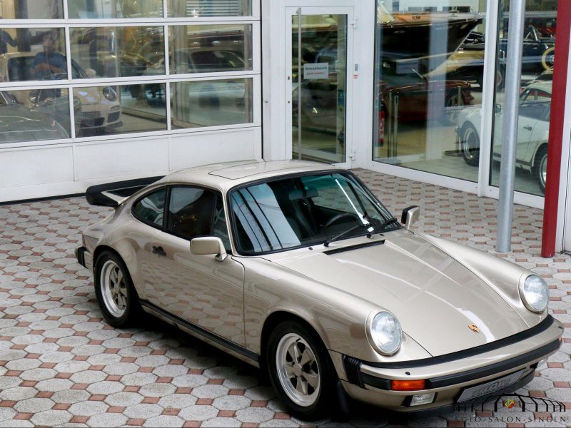 Porsche 911 Carrera 3.2
