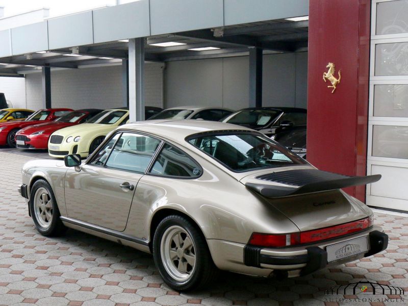 Porsche 911 Carrera 3.2