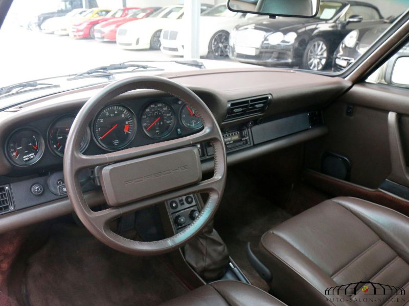 Porsche 911 Carrera 3.2