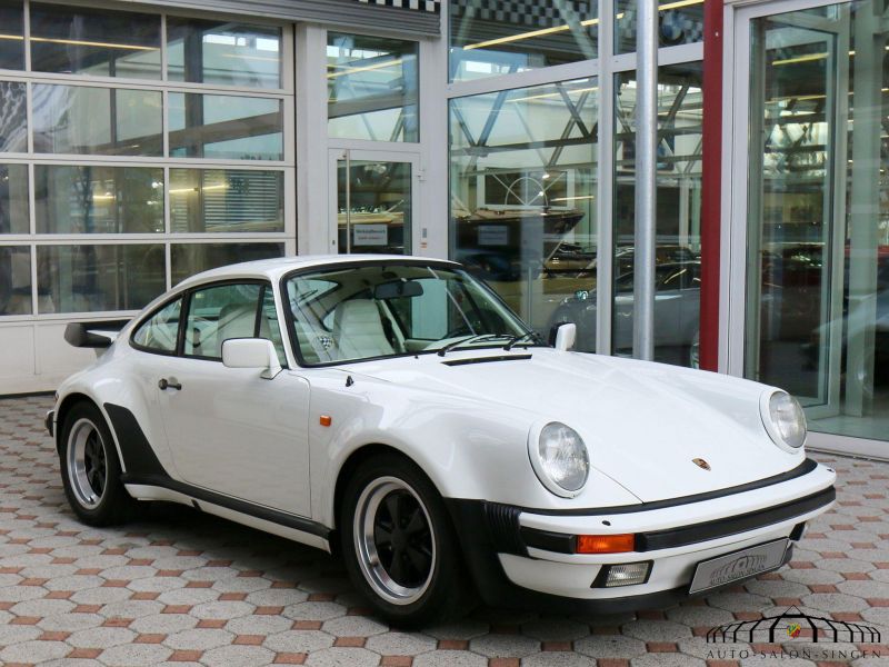 Porsche 911 Turbo 3.3