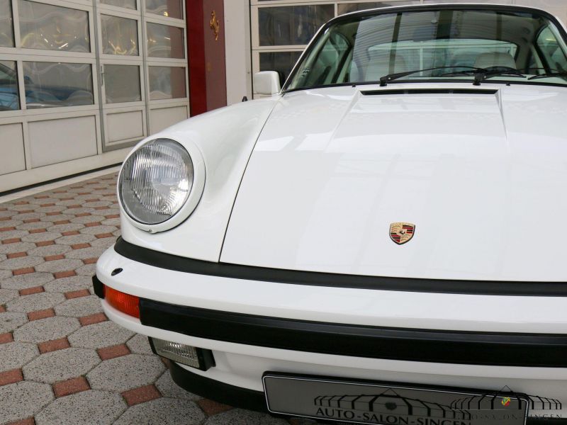 Porsche 911 Turbo 3.3