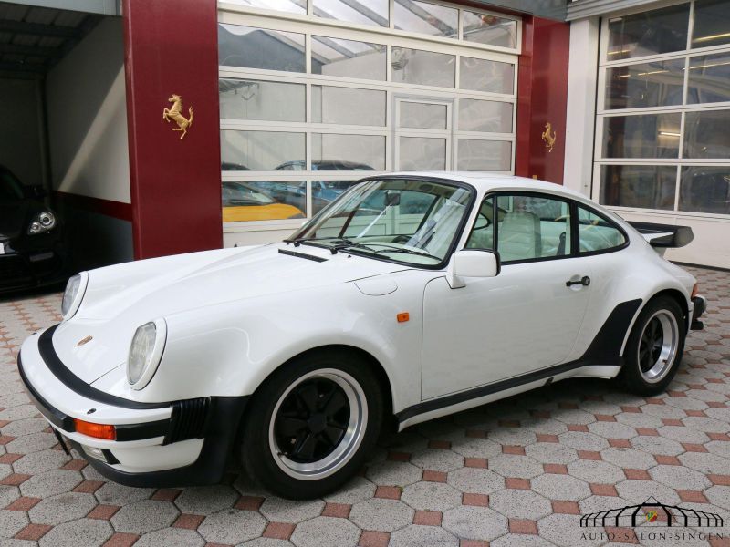 Porsche 911 Turbo 3.3