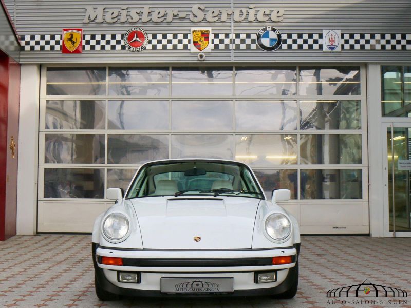Porsche 911 Turbo 3.3