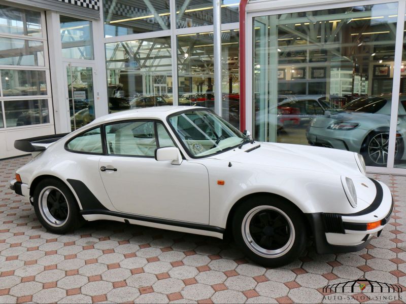 Porsche 911 Turbo 3.3