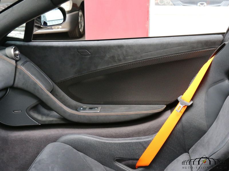 McLaren 675LT Spider