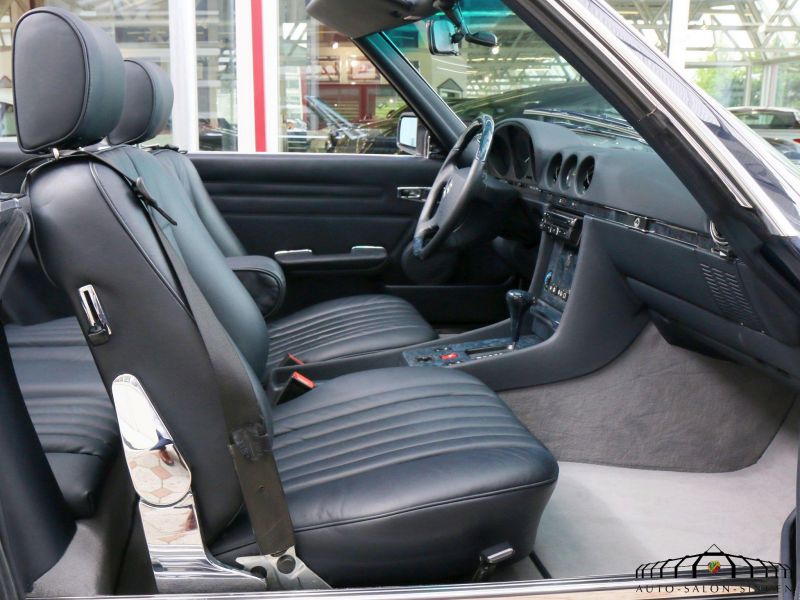 Mercedes-Benz 560 SL 6.0 AMG