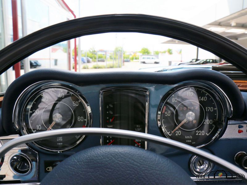 Mercedes-Benz 280 SL Pagode 