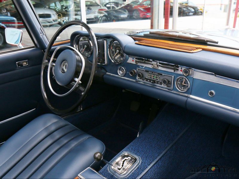 Mercedes-Benz 280 SL Pagode 