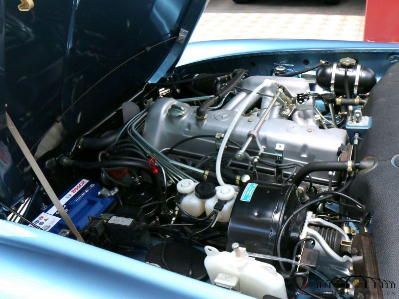 Mercedes-Benz 280 SL Pagode 