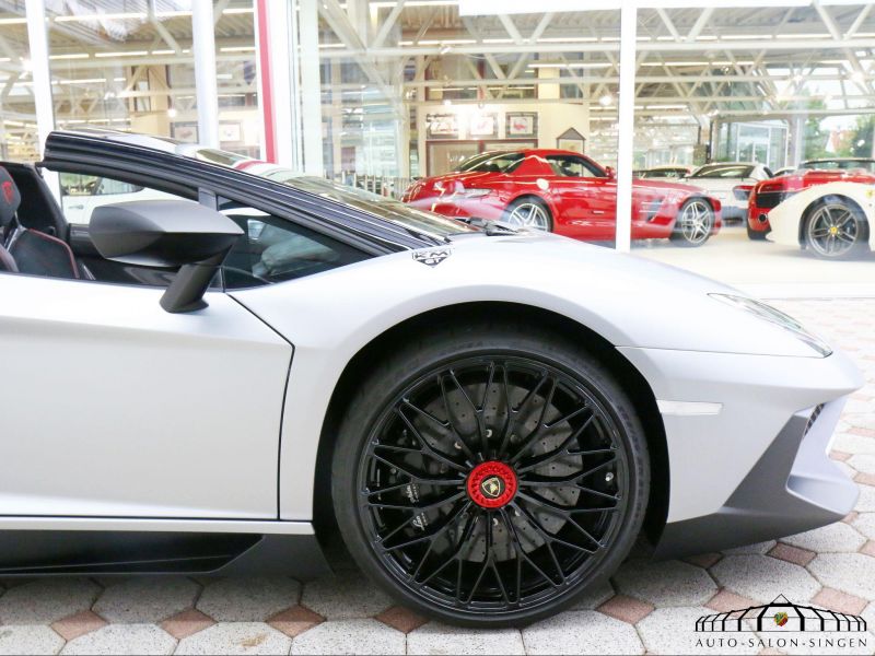 Lamborghini Aventador LP 750-4 SV - Superveloce - Roadster