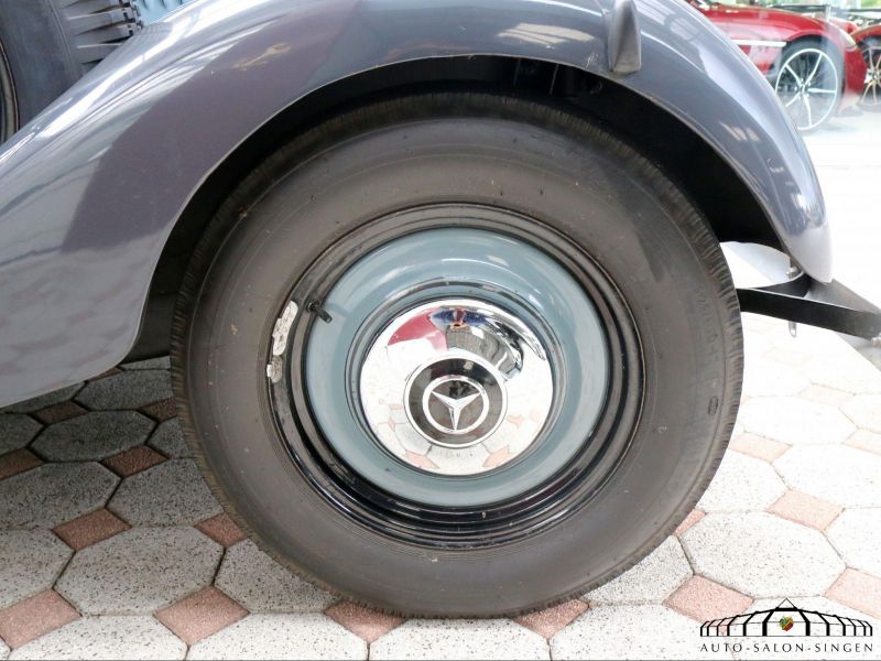 Mercedes-Benz 230 Cabrio B