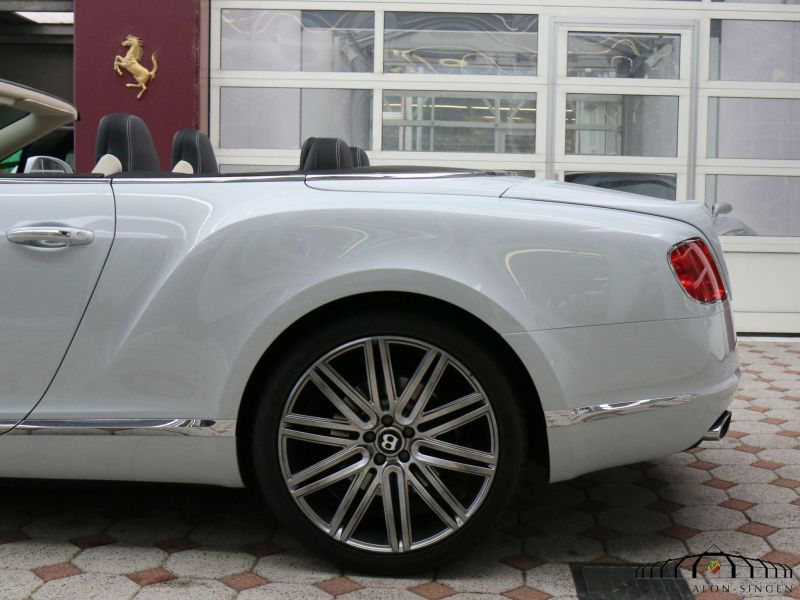 Bentley Continental GTC Speed
