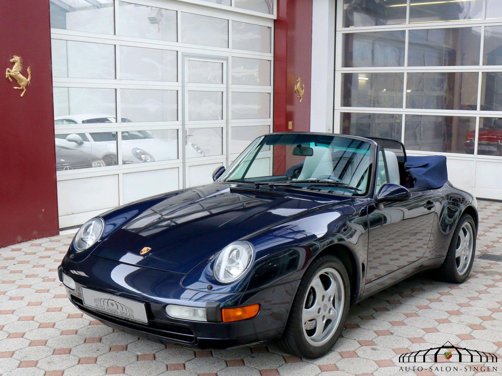 Porsche 993 Carrera Cabrio Convertible - Auto Salon Singen Porsche 993 Carrera Cabrio Convertible - Auto Salon Singen