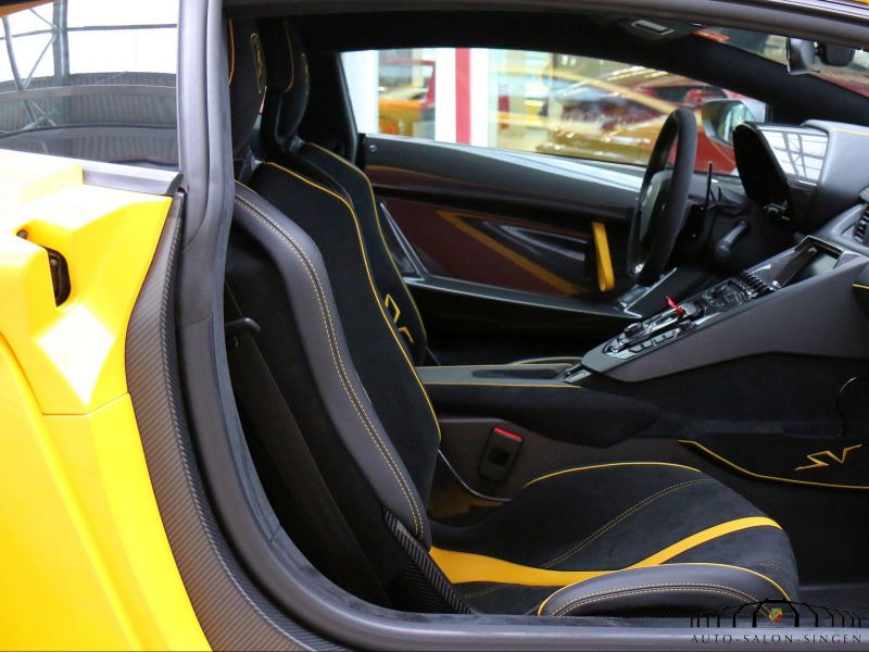 Lamborghini Aventador LP 750-4 SV -SUPERVELOCE-