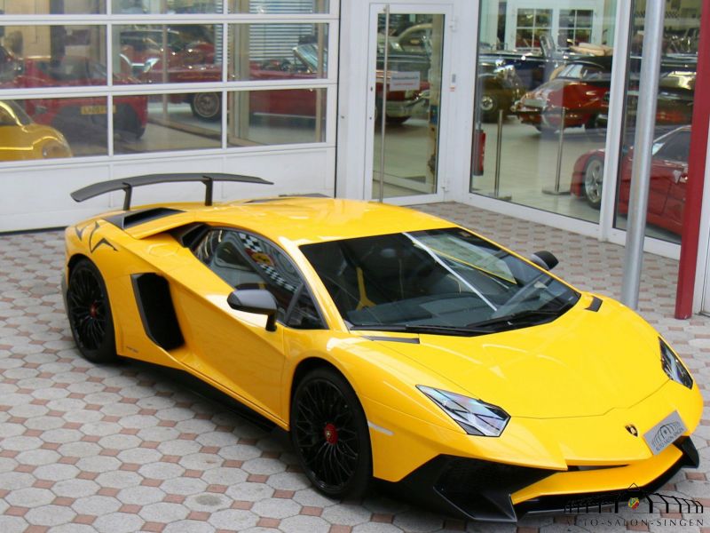 Lamborghini Aventador LP 750-4 SV -SUPERVELOCE-