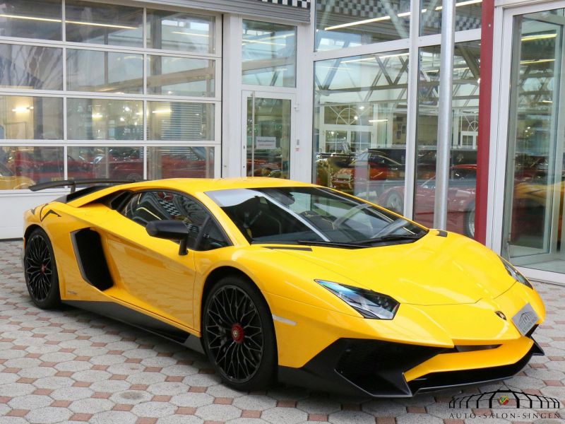 Lamborghini Aventador LP 750-4 SV -SUPERVELOCE-