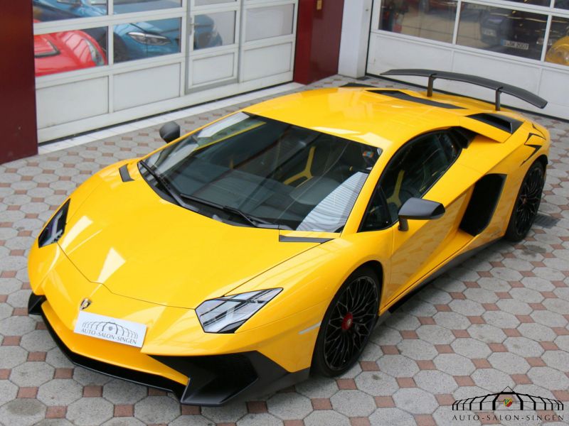 Lamborghini Aventador LP 750-4 SV -SUPERVELOCE-
