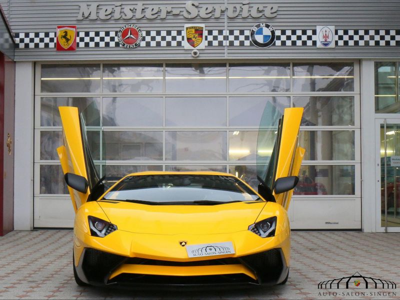 Lamborghini Aventador LP 750-4 SV -SUPERVELOCE-