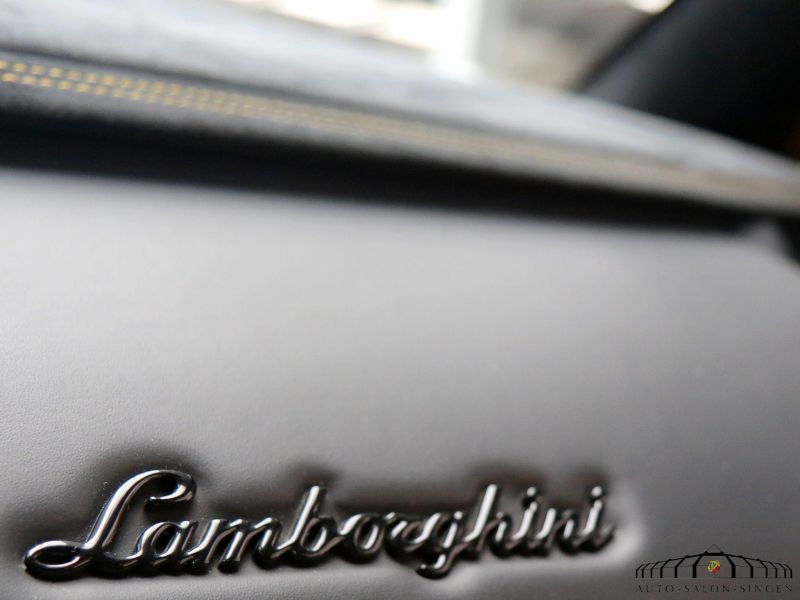 Lamborghini Aventador LP 750-4 SV -SUPERVELOCE-