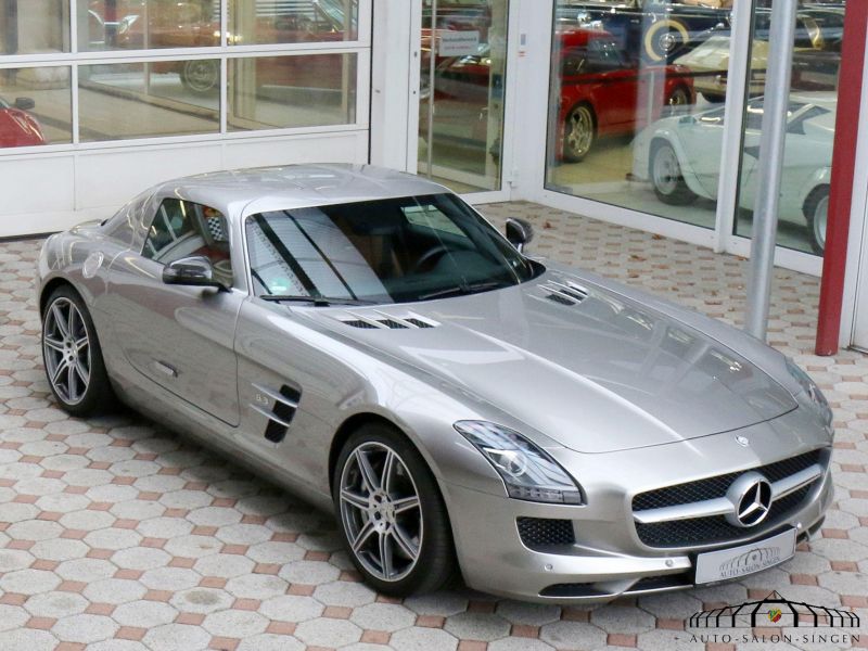 Mercedes-Benz SLS AMG