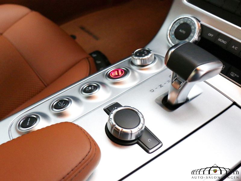 Mercedes-Benz SLS AMG