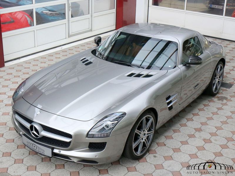 Mercedes-Benz SLS AMG