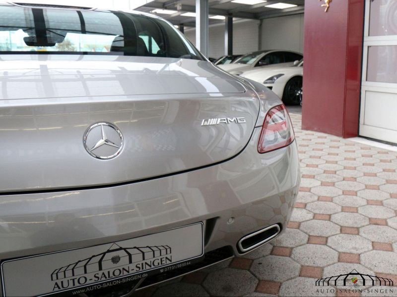Mercedes-Benz SLS AMG