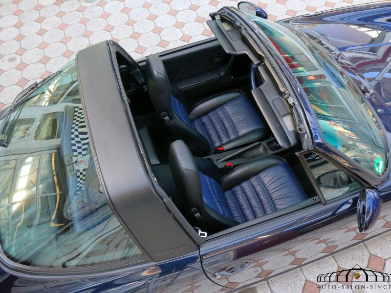 Porsche 964 Carrera 4 Targa