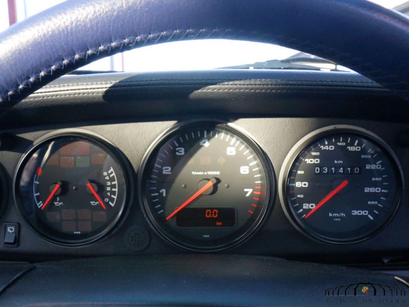 Porsche 964 Carrera 4 Targa