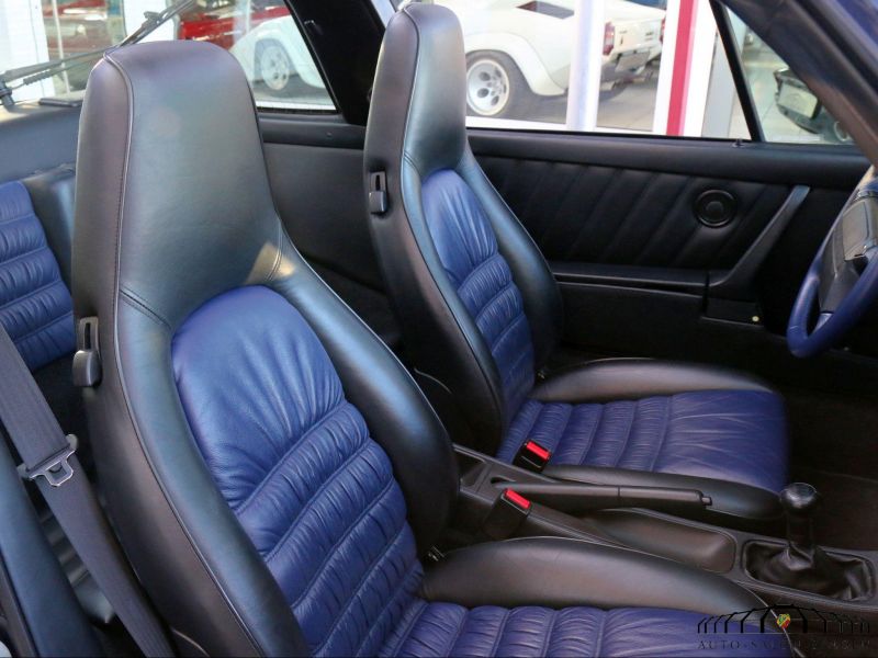 Porsche 964 Carrera 4 Targa