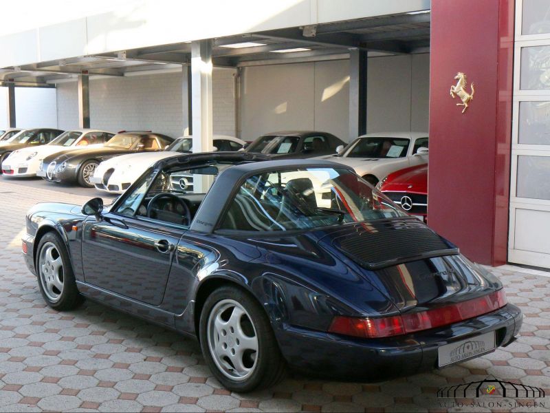 Porsche 964 Carrera 4 Targa