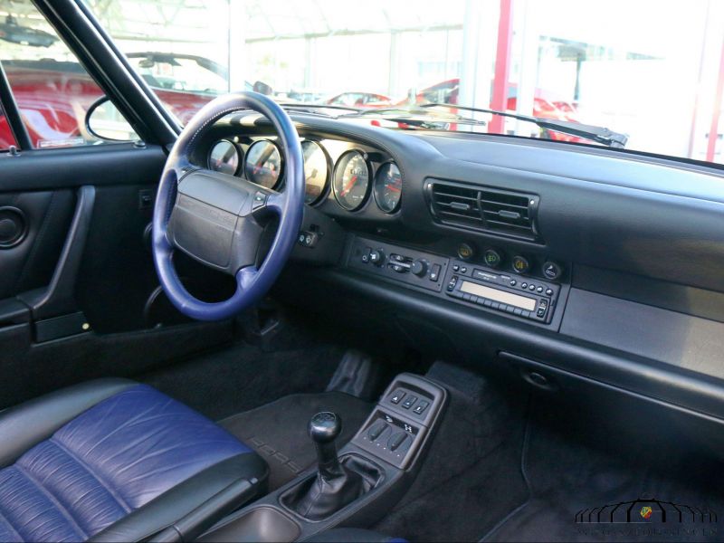 Porsche 964 Carrera 4 Targa