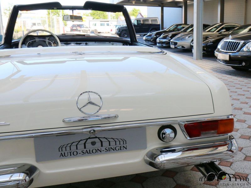 Mercedes-Benz 280 SL Pagode 