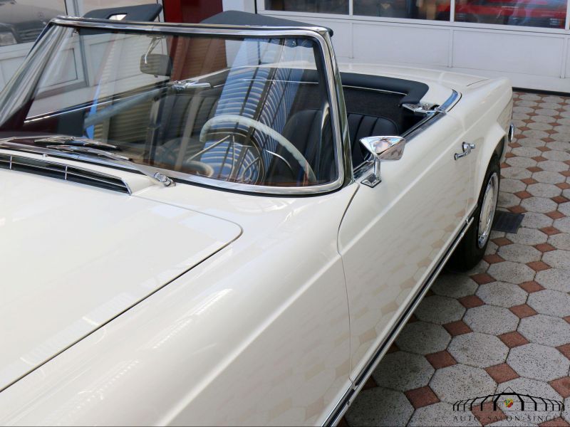Mercedes-Benz 280 SL Pagode 