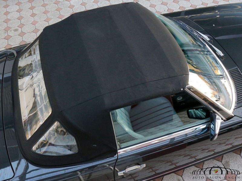 Mercedes-Benz 560 SL
