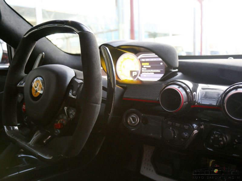 Ferrari LaFerrari Aperta