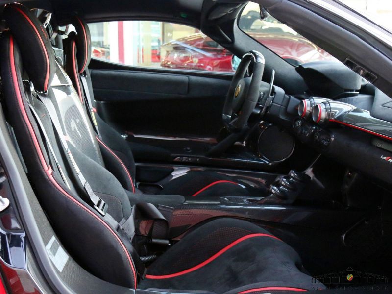 Ferrari LaFerrari Aperta