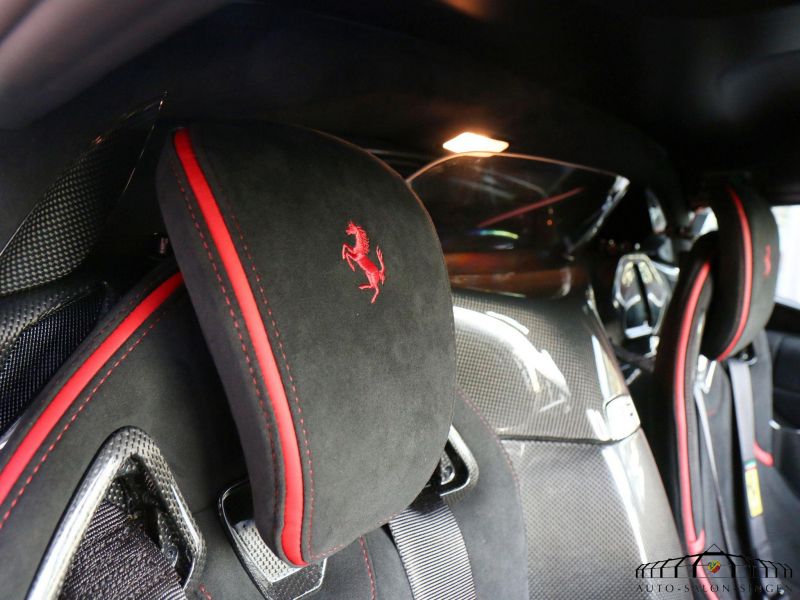 Ferrari LaFerrari Aperta