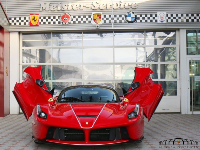 Ferrari LaFerrari Aperta