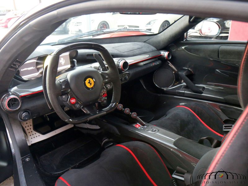 Ferrari LaFerrari Aperta