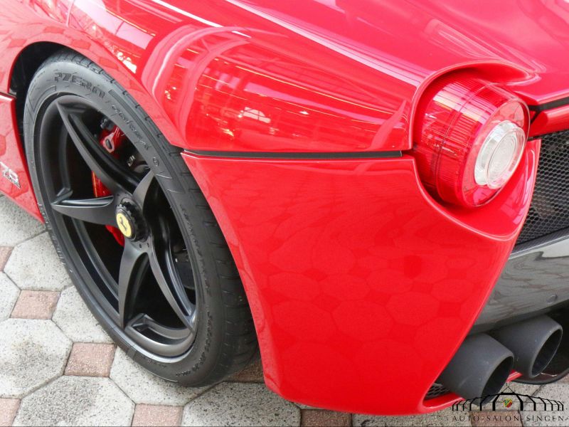 Ferrari LaFerrari Aperta