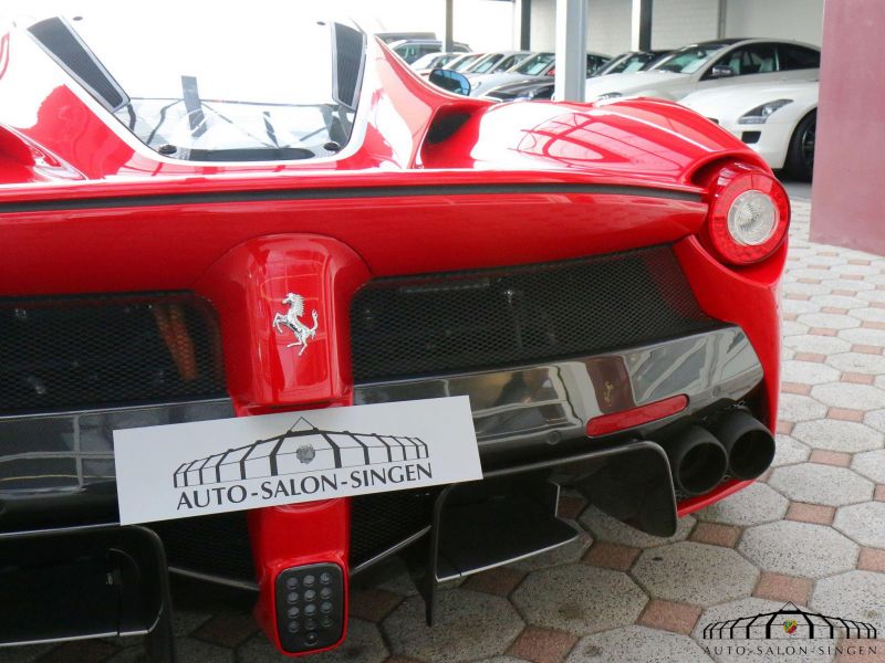 Ferrari LaFerrari Aperta