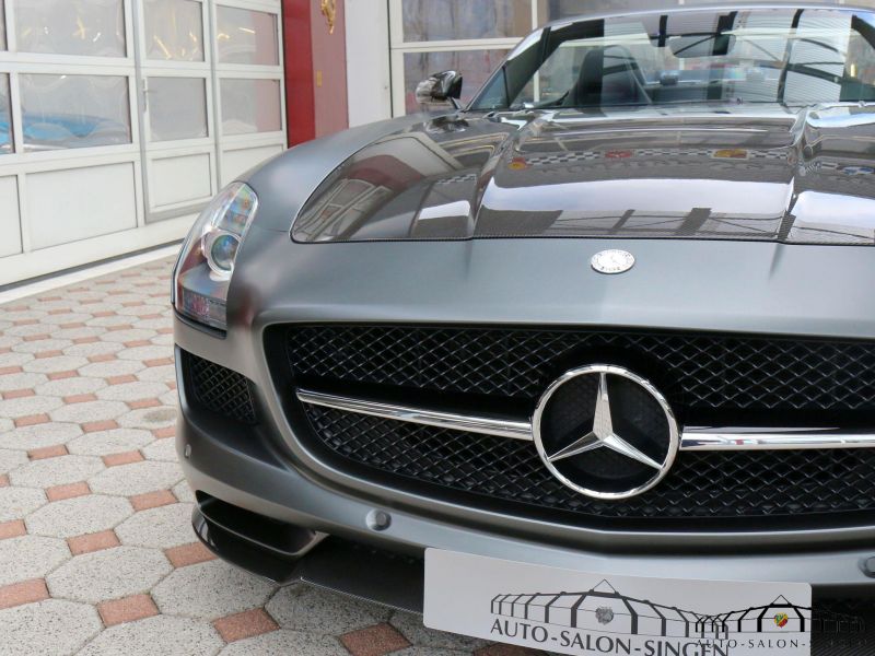 Mercedes-Benz SLS AMG GT Roadster Final Edition