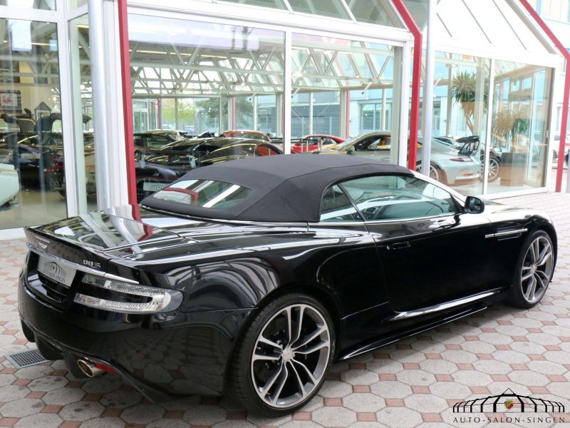 Aston Martin DBS Volante 