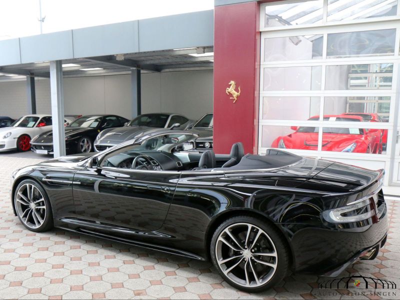 Aston Martin DBS Volante 