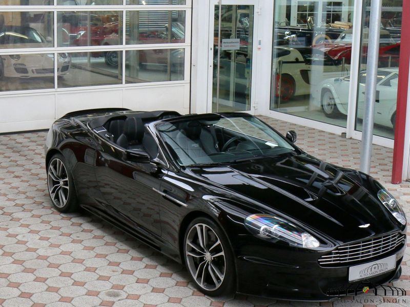 Aston Martin DBS Volante 