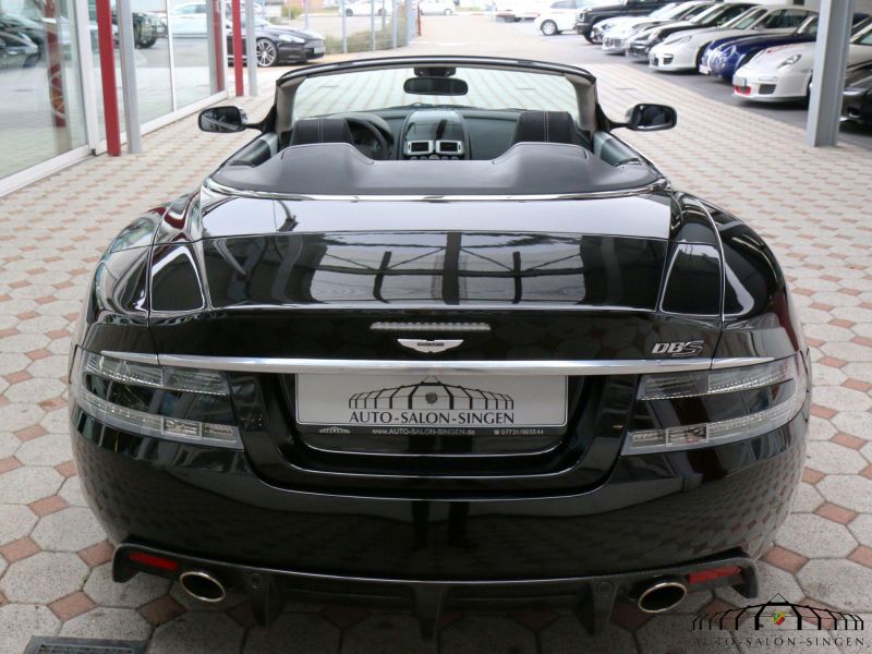 Aston Martin DBS Volante 