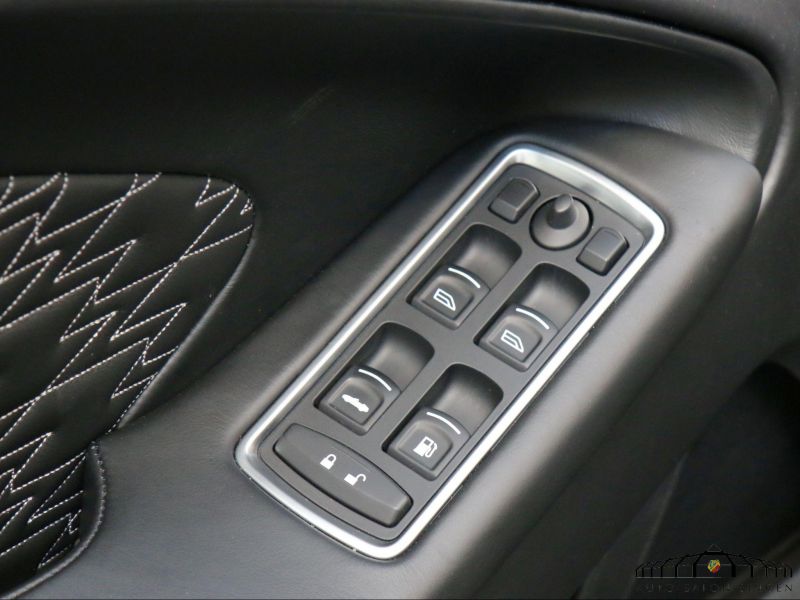 Aston Martin Vanquish Zagato Volante