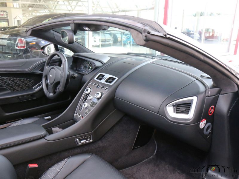 Aston Martin Vanquish Zagato Volante
